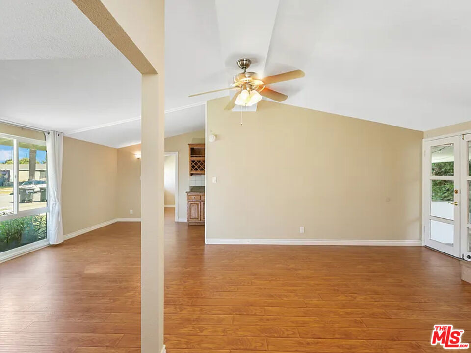 526 N Emerald Drive