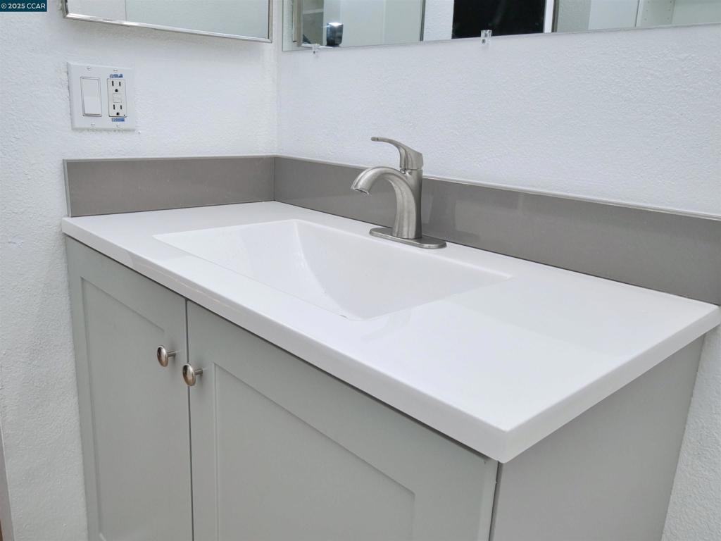 165 Oddstad Dr 57