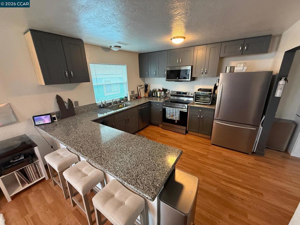 1354 Santa Clara St.
