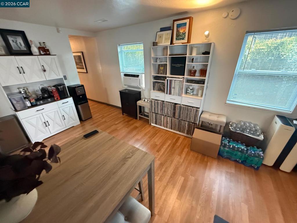 1354 Santa Clara St.
