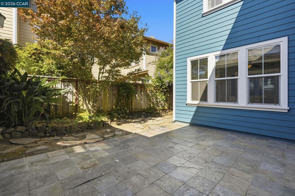 1026 Flagship Dr
