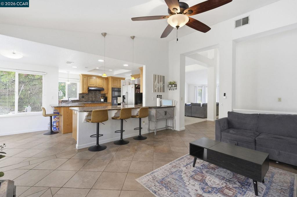 3029 Larkspur Dr