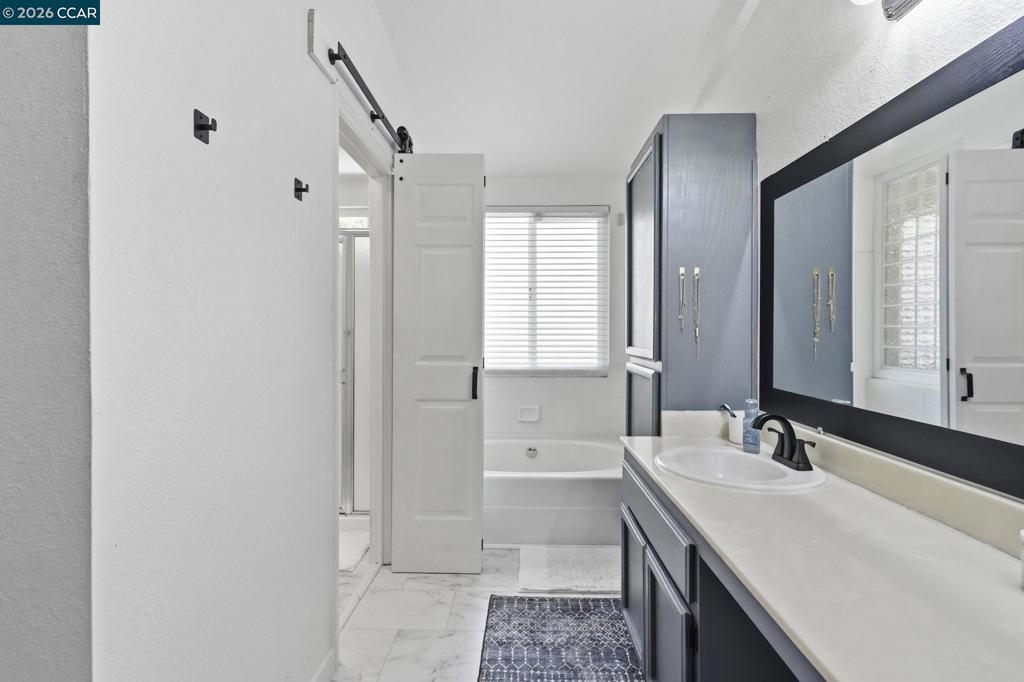 3029 Larkspur Dr