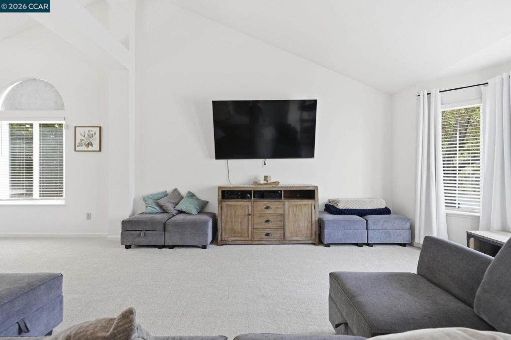 3029 Larkspur Dr