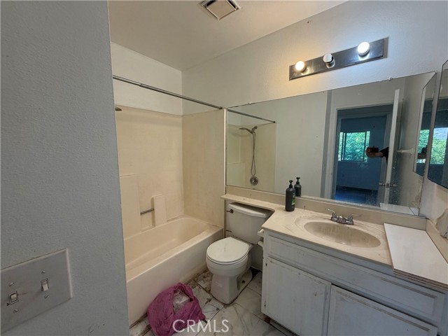 7556 Villa Ave
