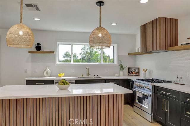 5218 Barker DR