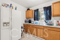 8701 Menlo