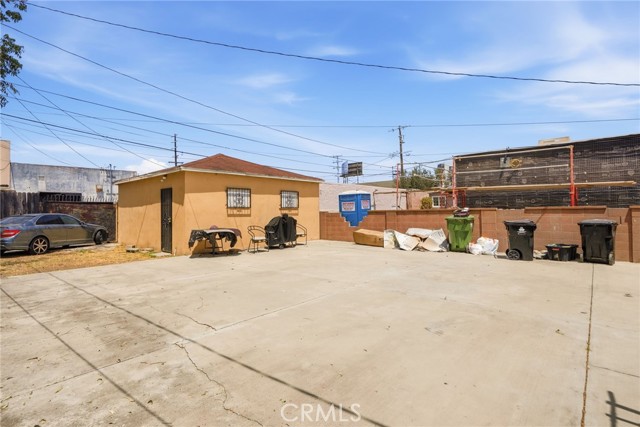 8701 Menlo