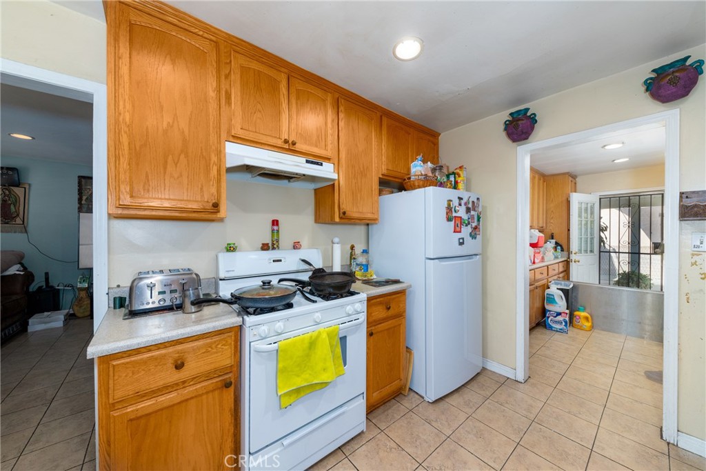 3543 Syracuse Avenue
