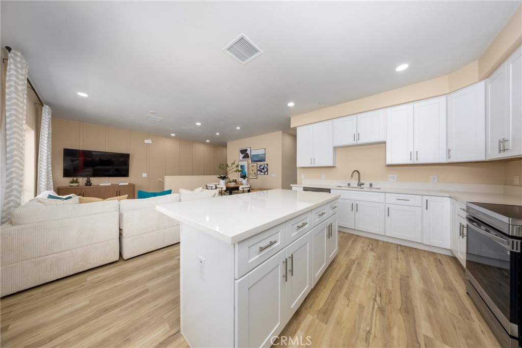 8183 Amerena Way