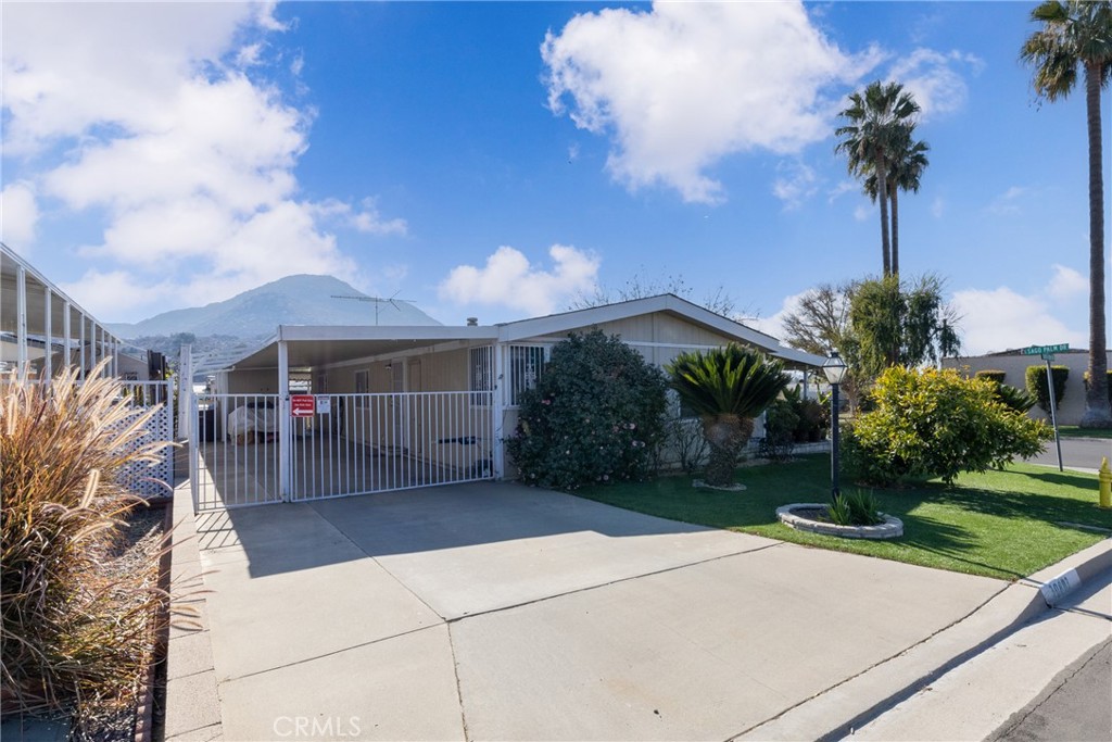 30803 Silver Palm Drive