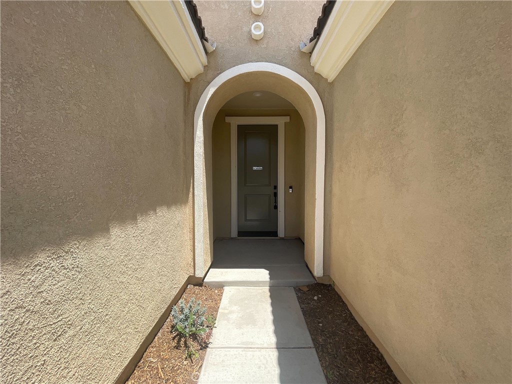 25344 Picket Range