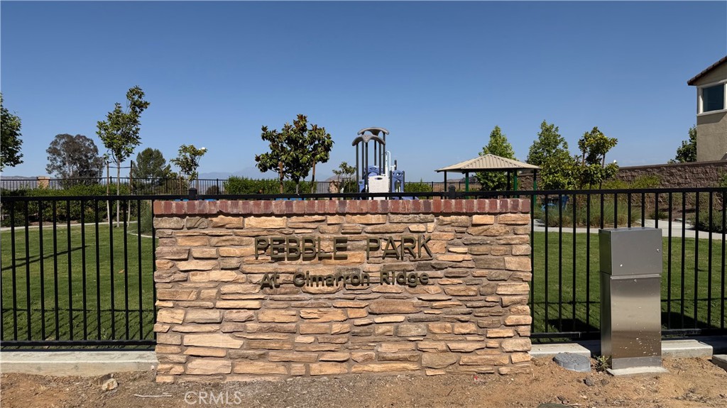25344 Picket Range