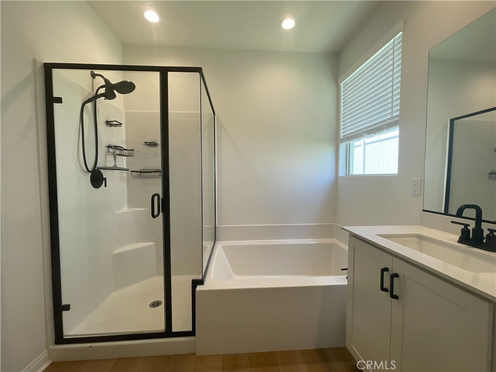 25344 Picket Range