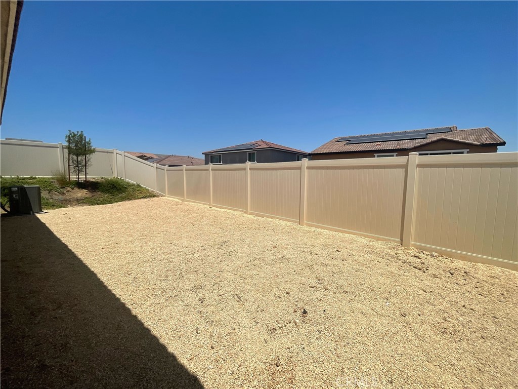 25344 Picket Range