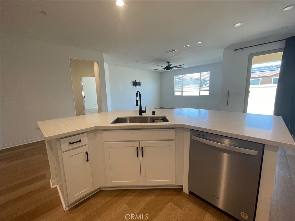 25344 Picket Range