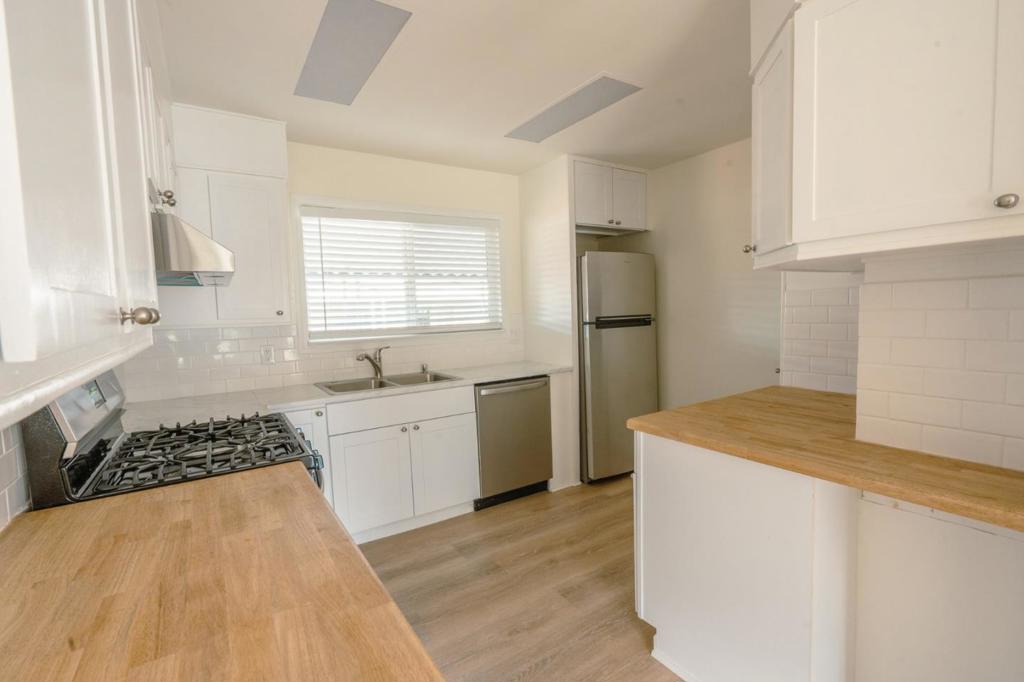 13818 Vista Del Lago