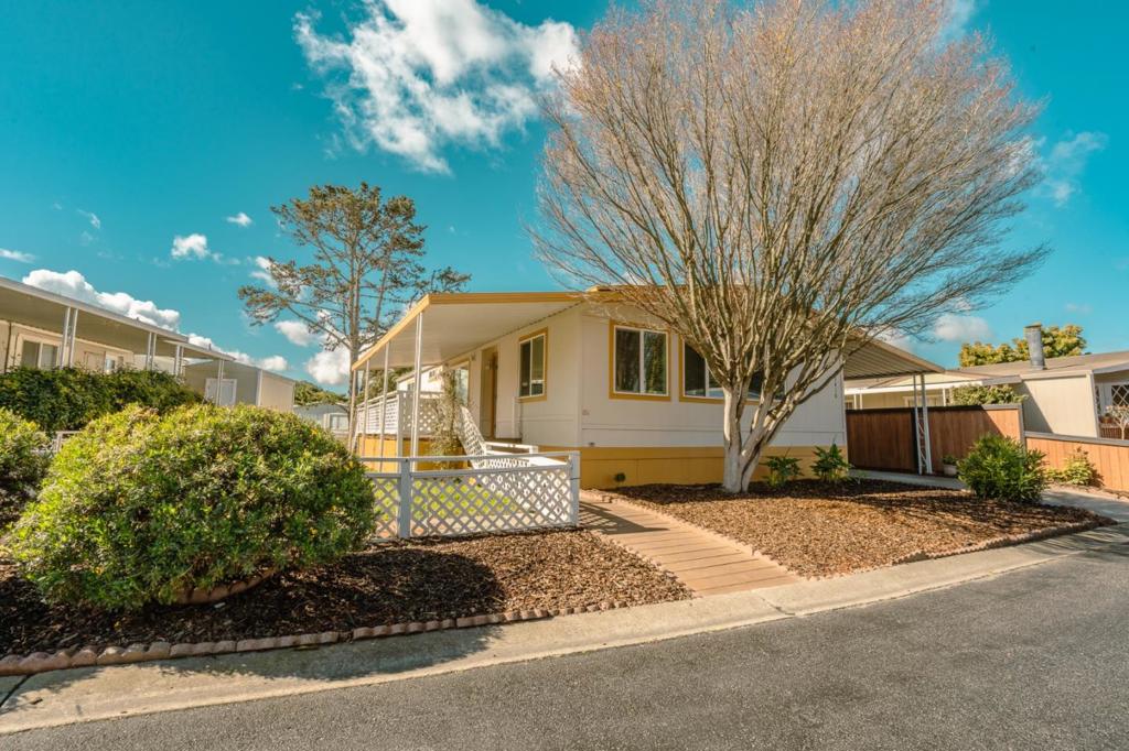 13818 Vista Del Lago