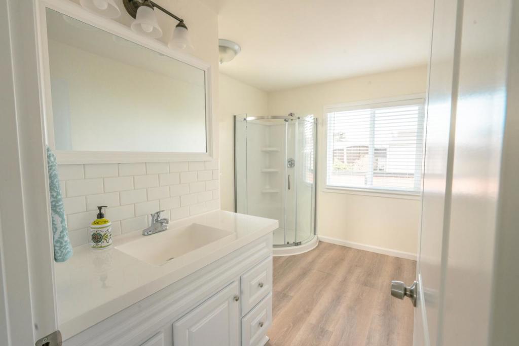 13818 Vista Del Lago