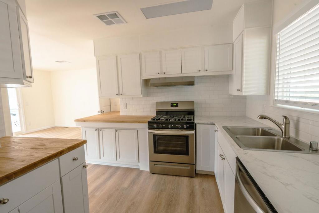 13818 Vista Del Lago