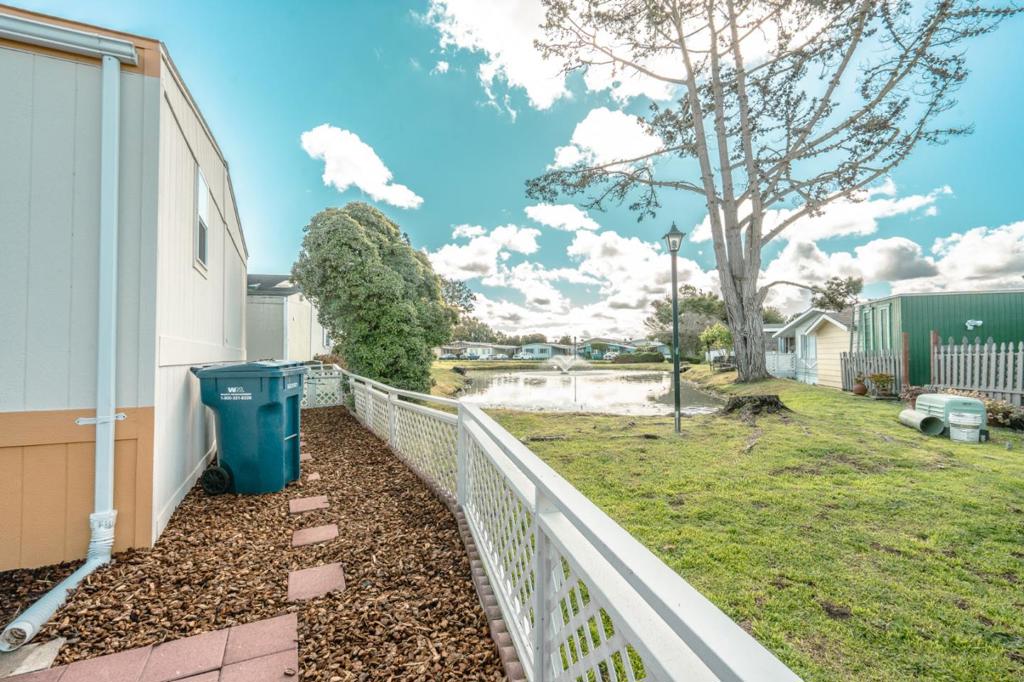 13818 Vista Del Lago