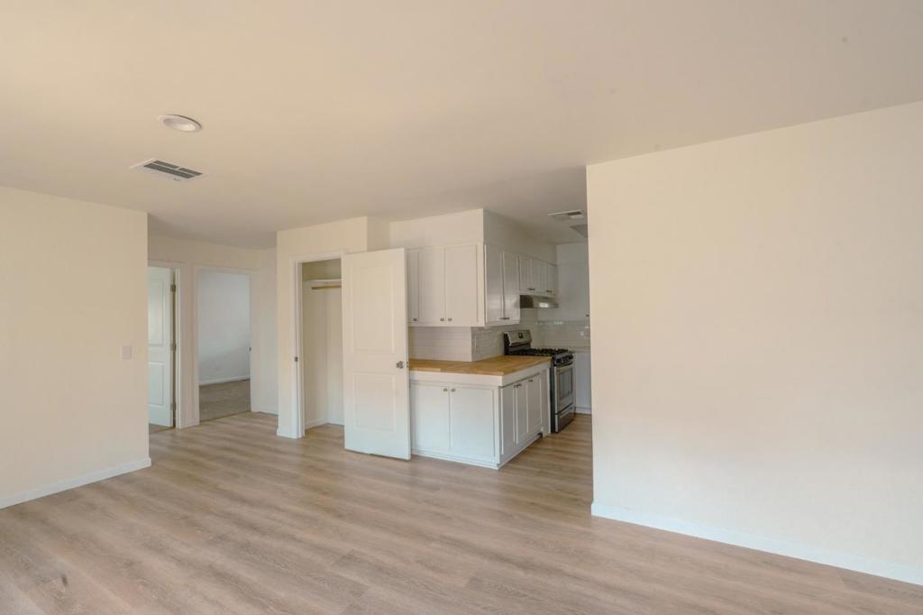 13818 Vista Del Lago