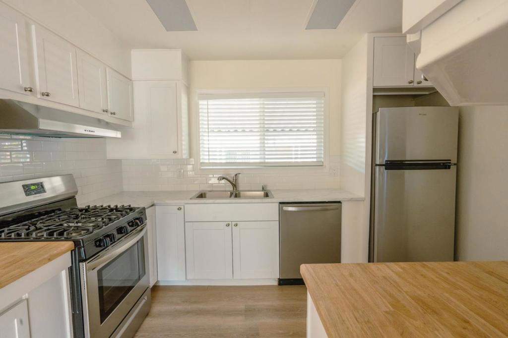 13818 Vista Del Lago