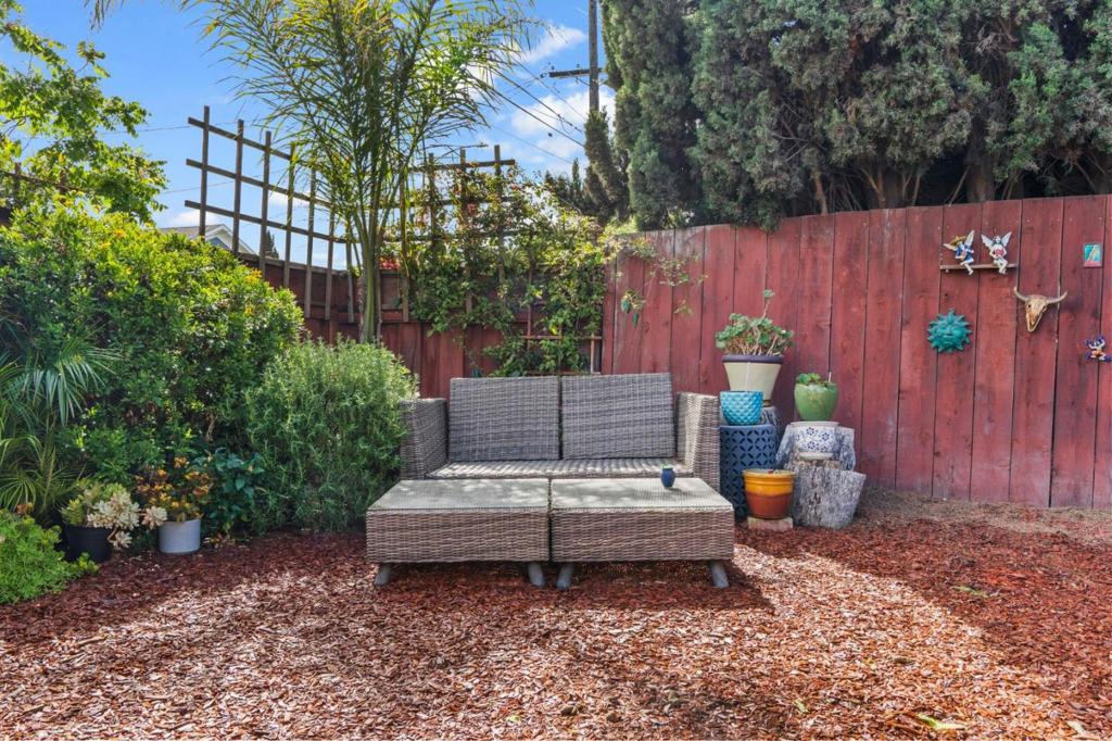 848 E Julian Street