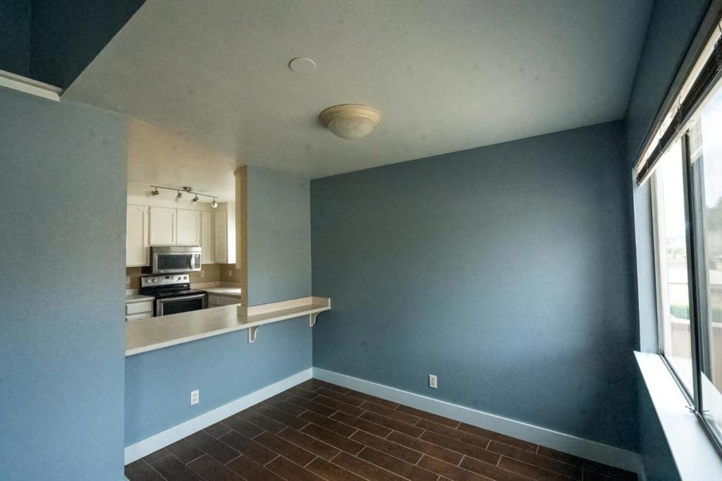 30 W San Joaquin Street 6