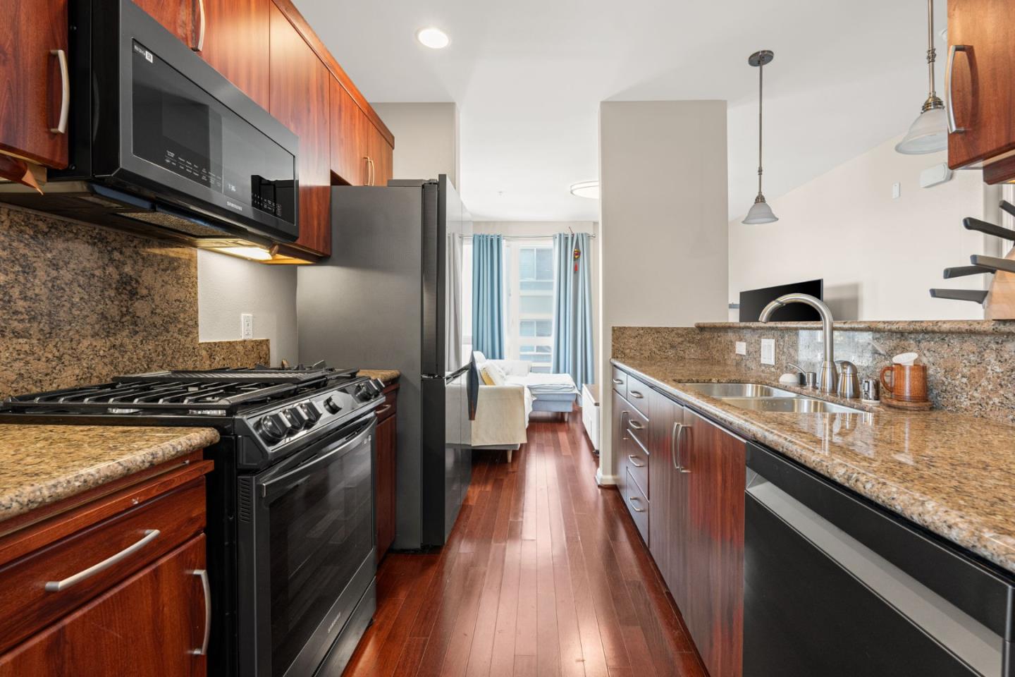 1101 South Main 328