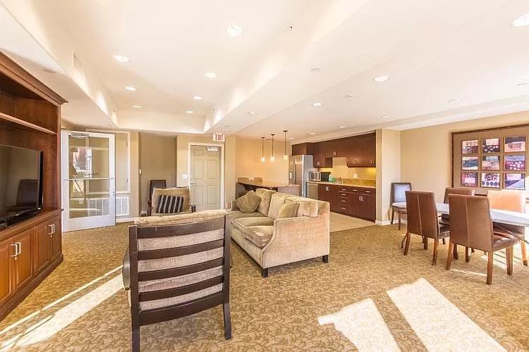 1101 South Main 328