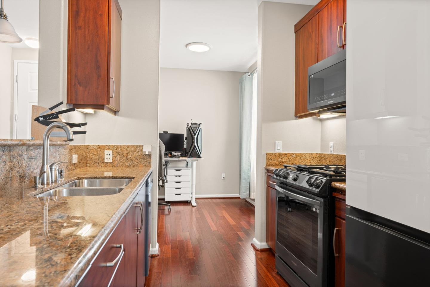 1101 South Main 328