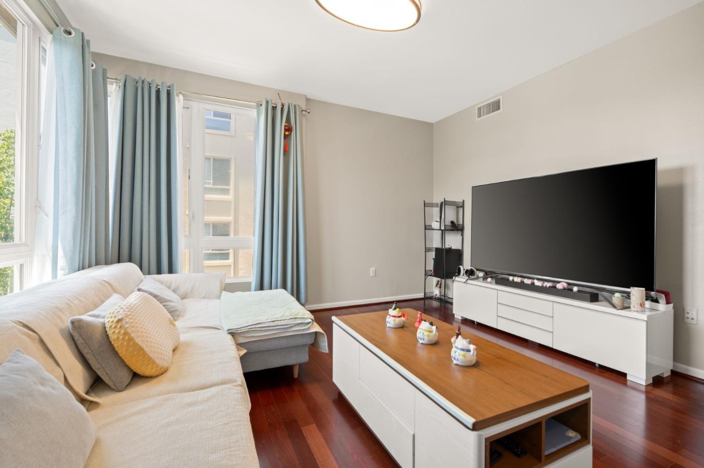1101 South Main 328