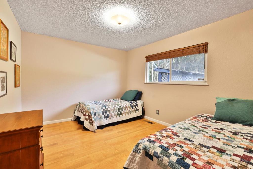 7375 Leafwood Drive