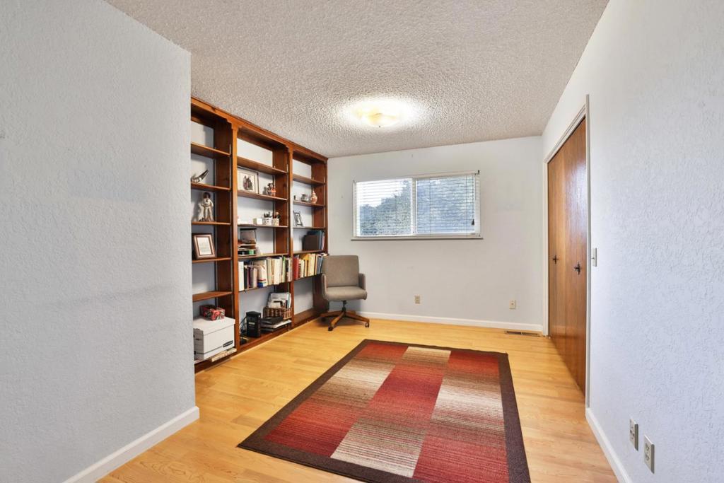 7375 Leafwood Drive
