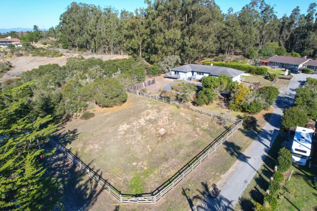7375 Leafwood Drive