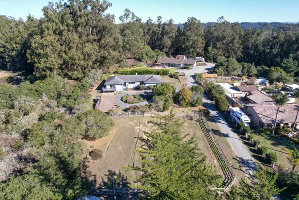 7375 Leafwood Drive