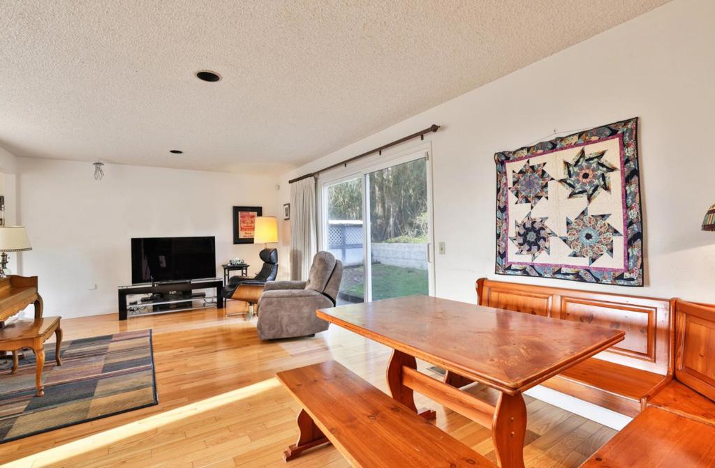 7375 Leafwood Drive