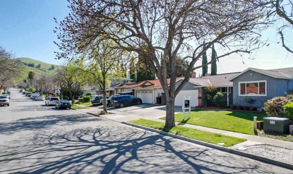 3516 Lisbon Drive