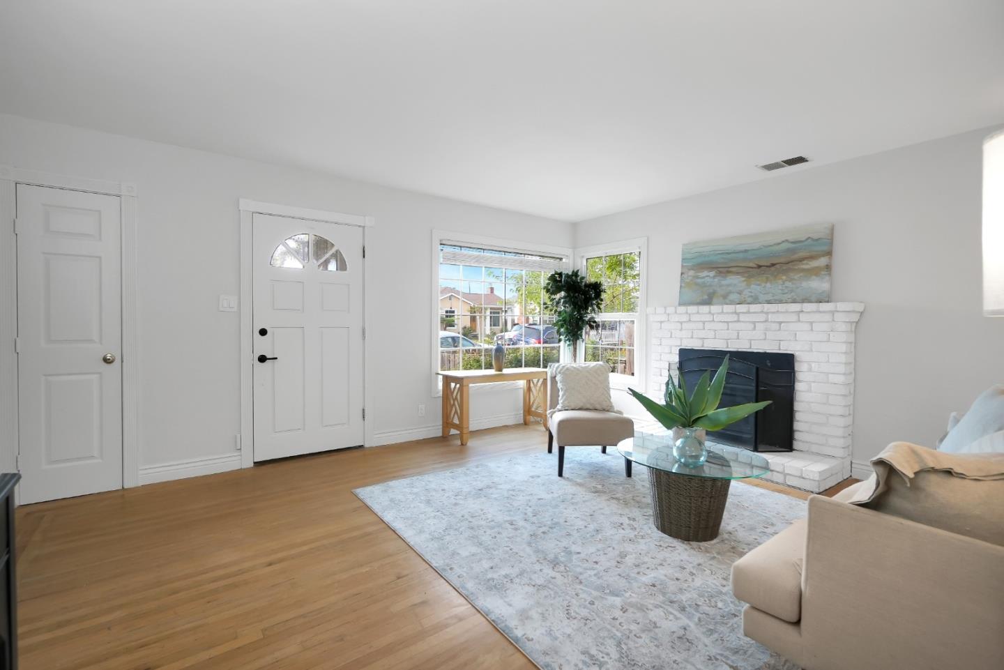 2357 Hickory DR