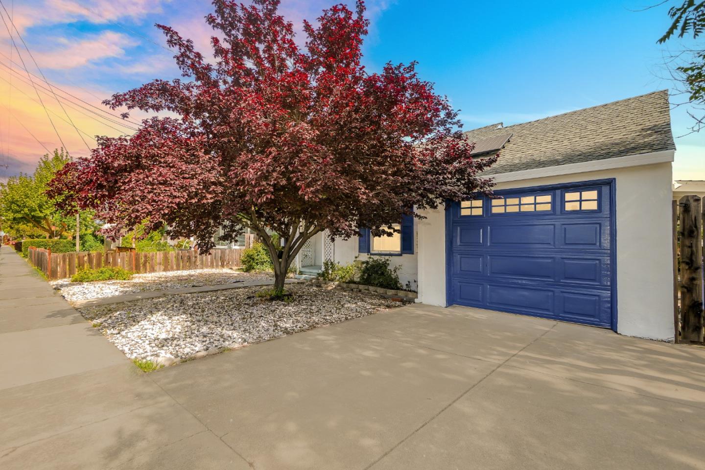 2357 Hickory DR