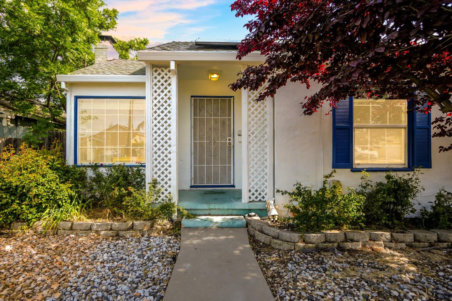 2357 Hickory DR