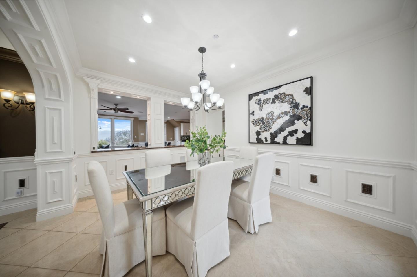 2325 Olea Court