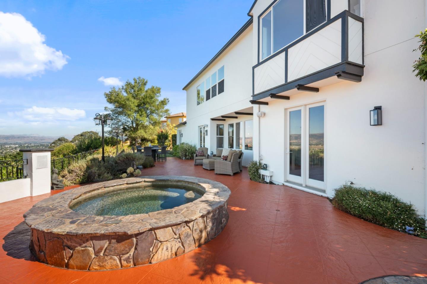 2325 Olea Court