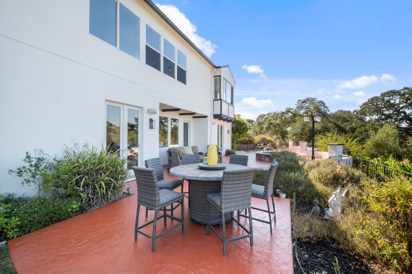 2325 Olea Court