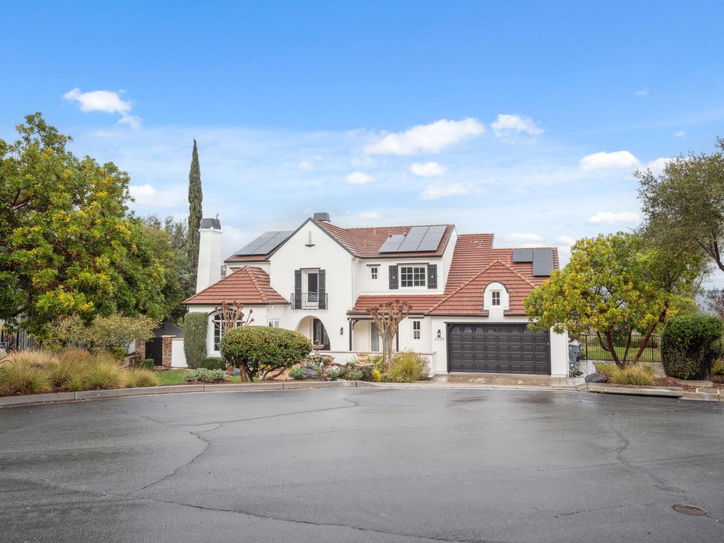 2325 Olea Court