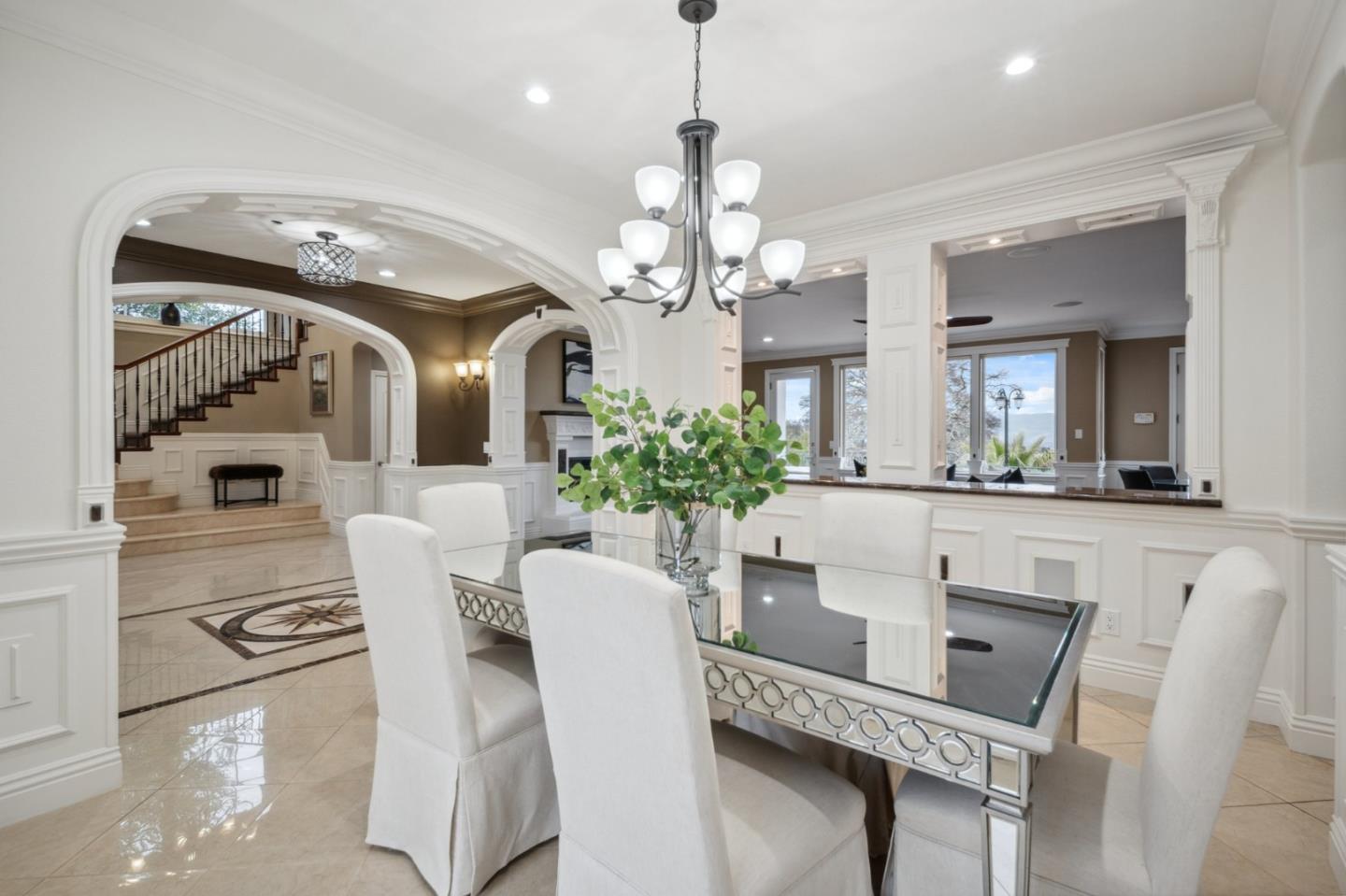 2325 Olea Court