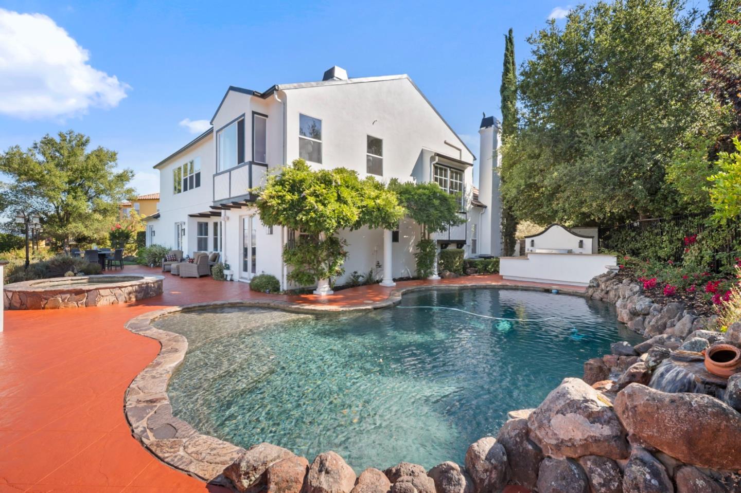 2325 Olea Court