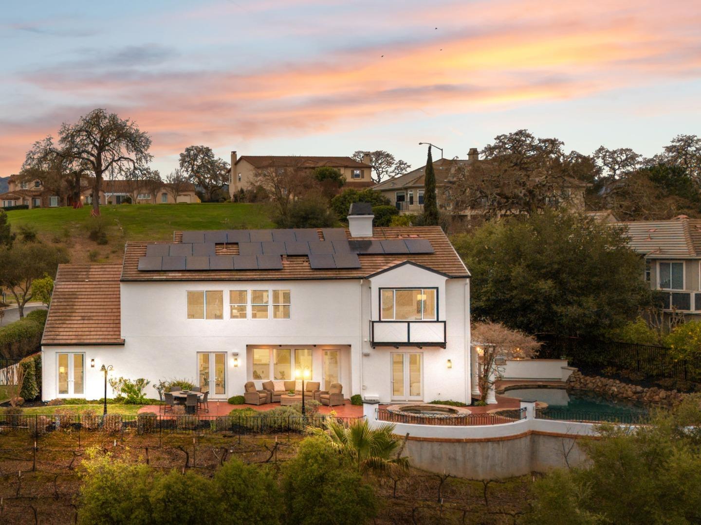 2325 Olea Court