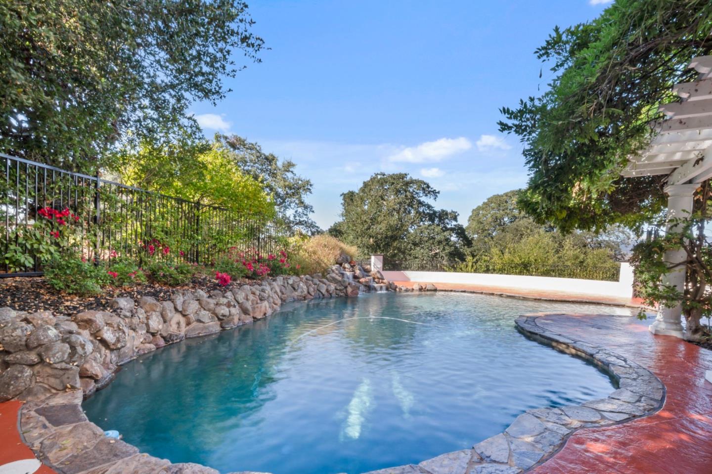 2325 Olea Court